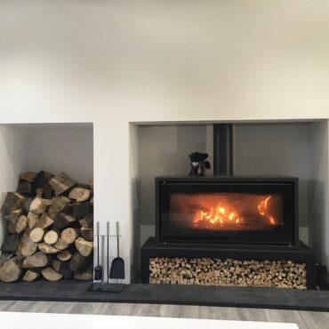 Stovax Studio 2 Freestanding on a Stovax Bench