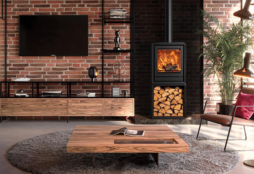 Stovax Riva2 wood burning stove in an extension