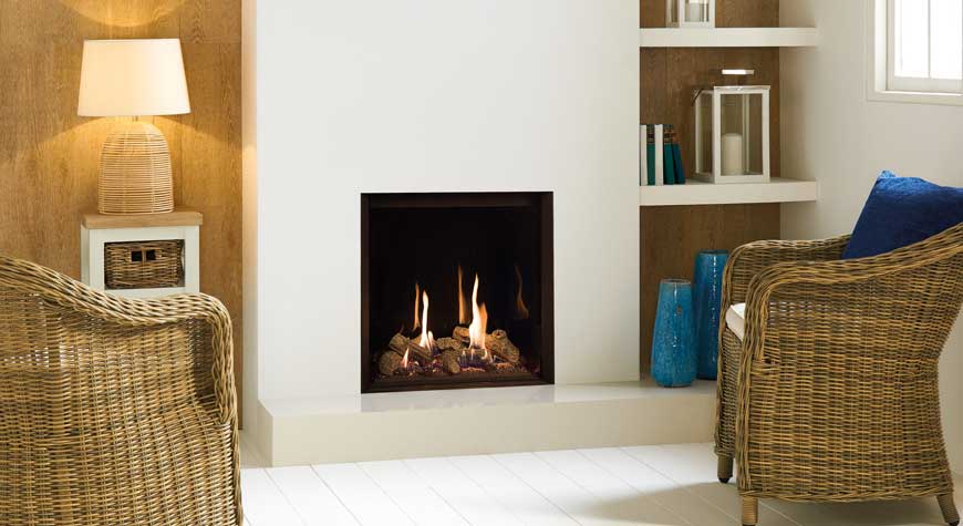 Gazco Riva2 600HL Edge gas fire with EchoFlame Black Glass lining. 