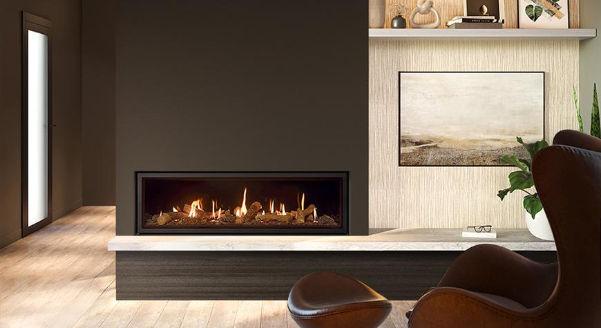 Studio 3, Edge ‘Cool Wall’ with Log-effect fuel bed and EchoFlame Black Glass Lining.