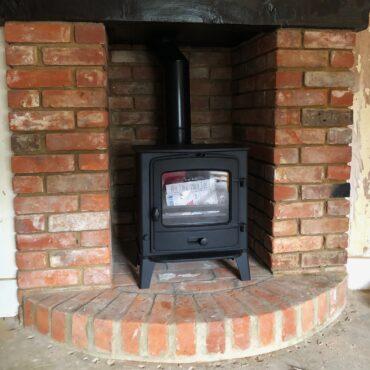 Stovax County 5 Multi-fuel Stove.